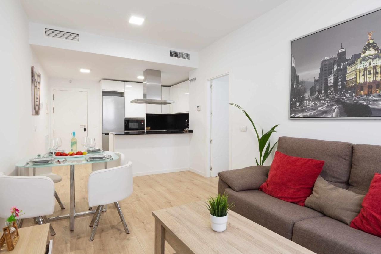 Cosmopolitan Apt & Malaga Beach Dış mekan fotoğraf