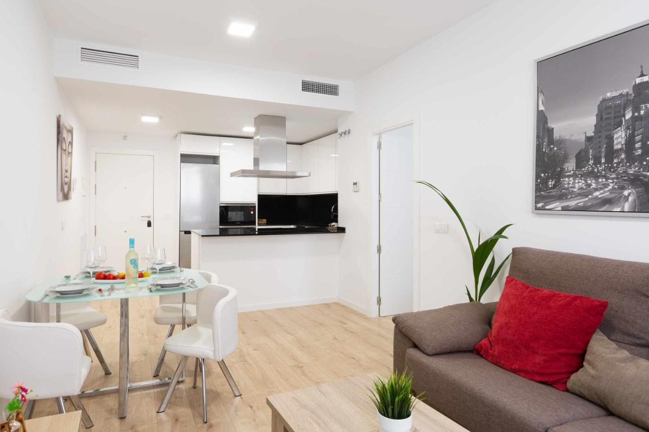 Cosmopolitan Apt & Malaga Beach Dış mekan fotoğraf